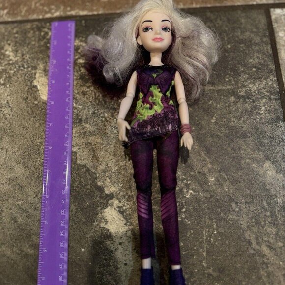 Disney’s Descendants 2 Isle Style Switch Mal Blonde to Purple Hair - Picture 1 of 14